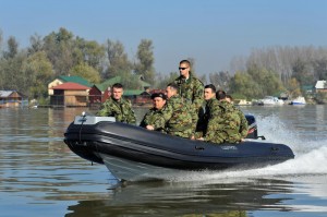 advance-military-boats-1